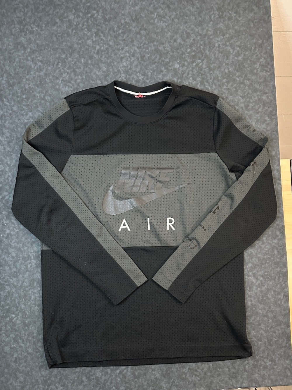 Nike Air Long Sleeve Crew Mesh Jersey Black/Grey Shirt Size Medium